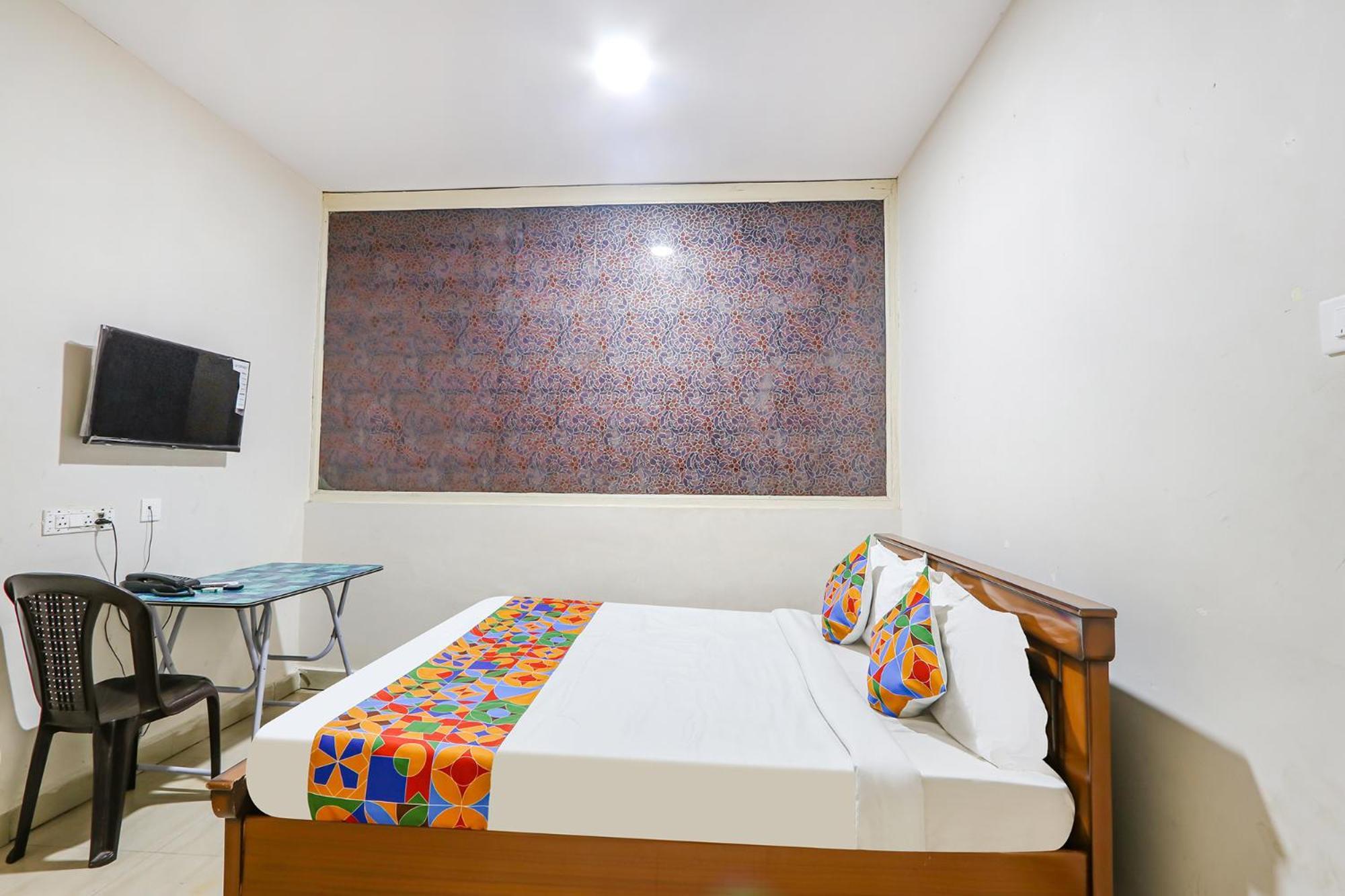 Fabexpress Korner Inn - Sivaji Park Višákhapatnam Exteriér fotografie