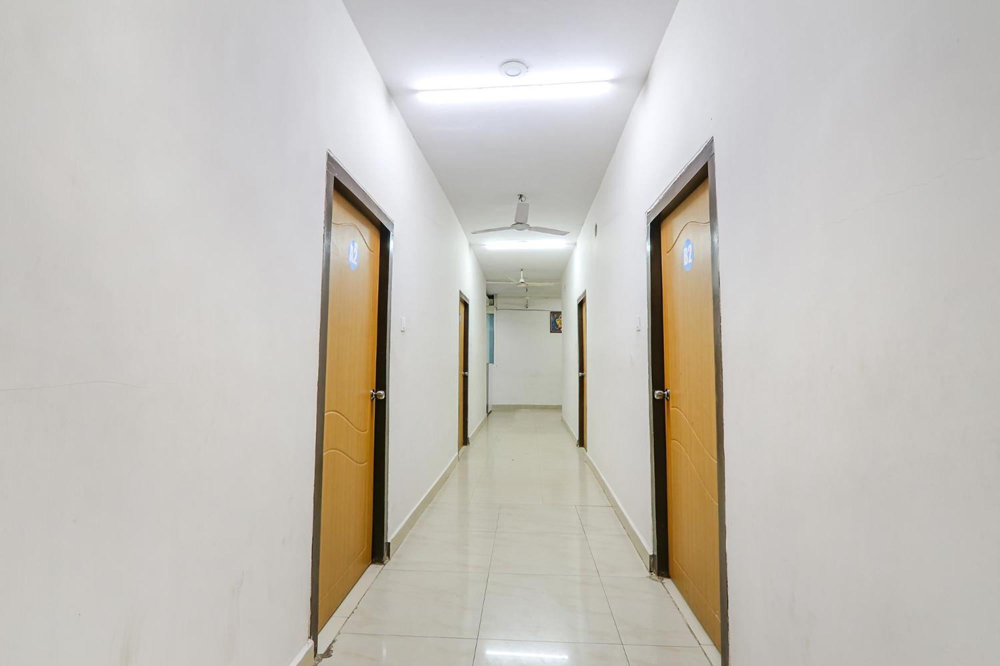 Fabexpress Korner Inn - Sivaji Park Višákhapatnam Exteriér fotografie